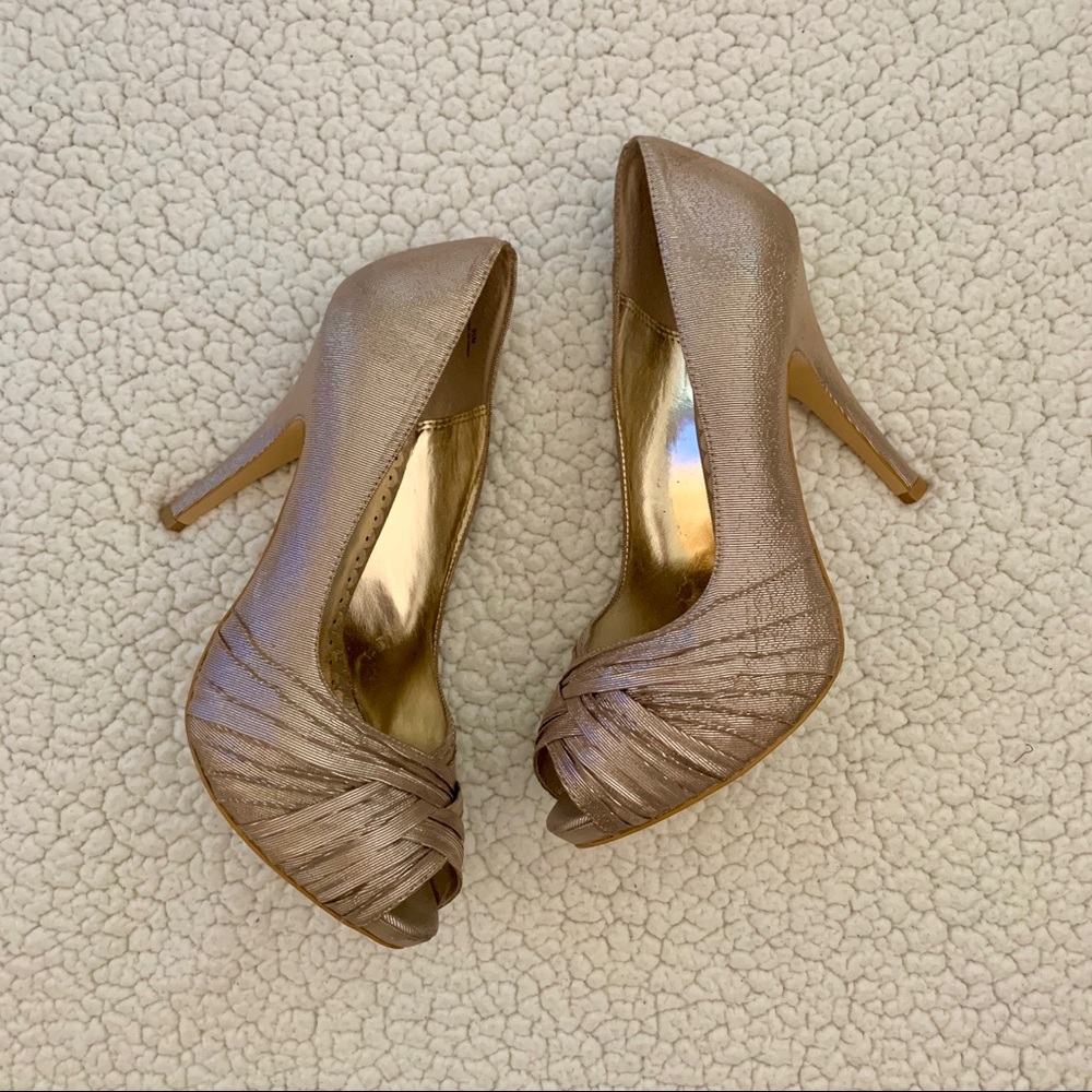 Barely Worn Lulu Townsend Heels